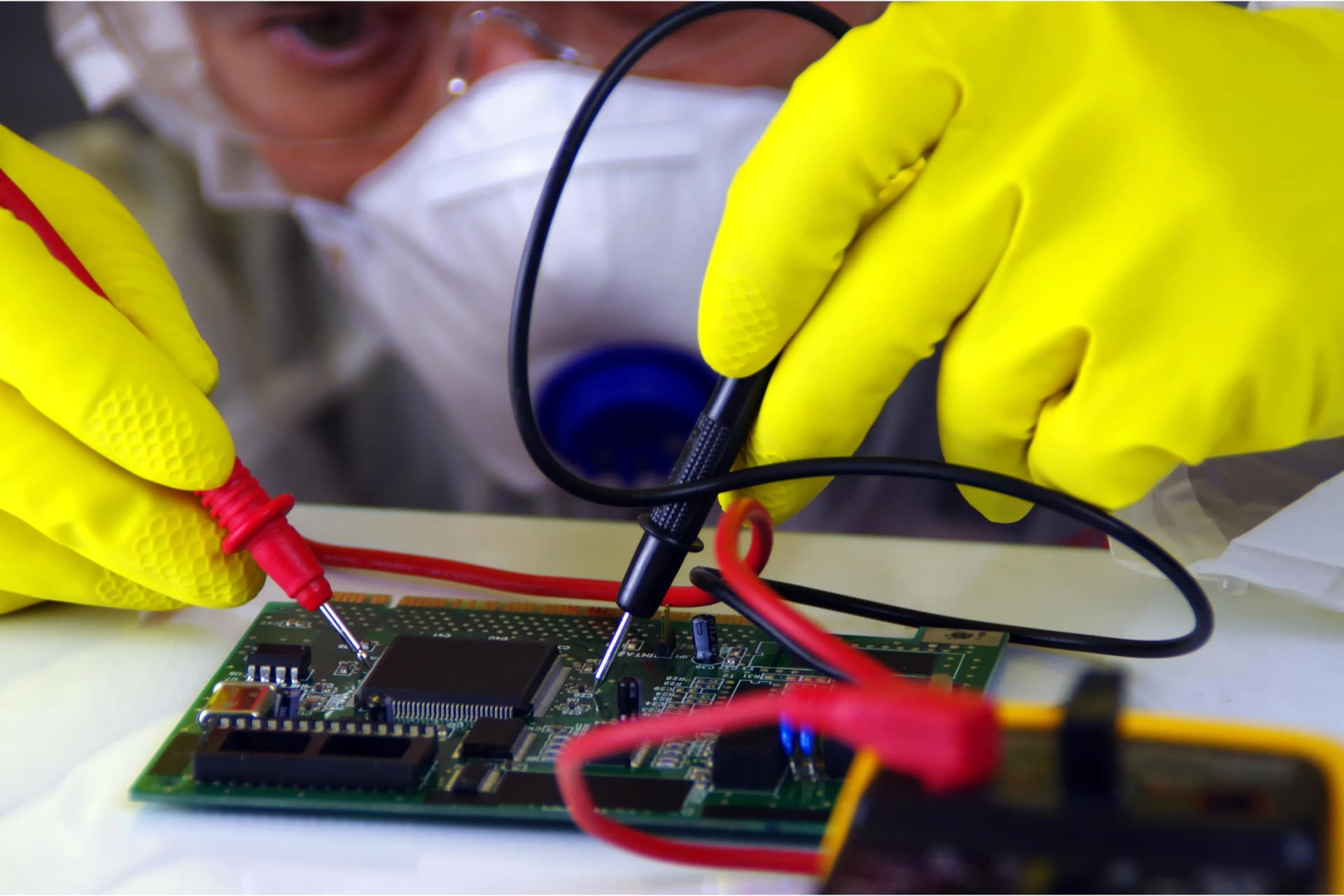 UVV Prüfung für elektrische Betriebsmittel – Pflicht und Sicherheit in Unternehmen