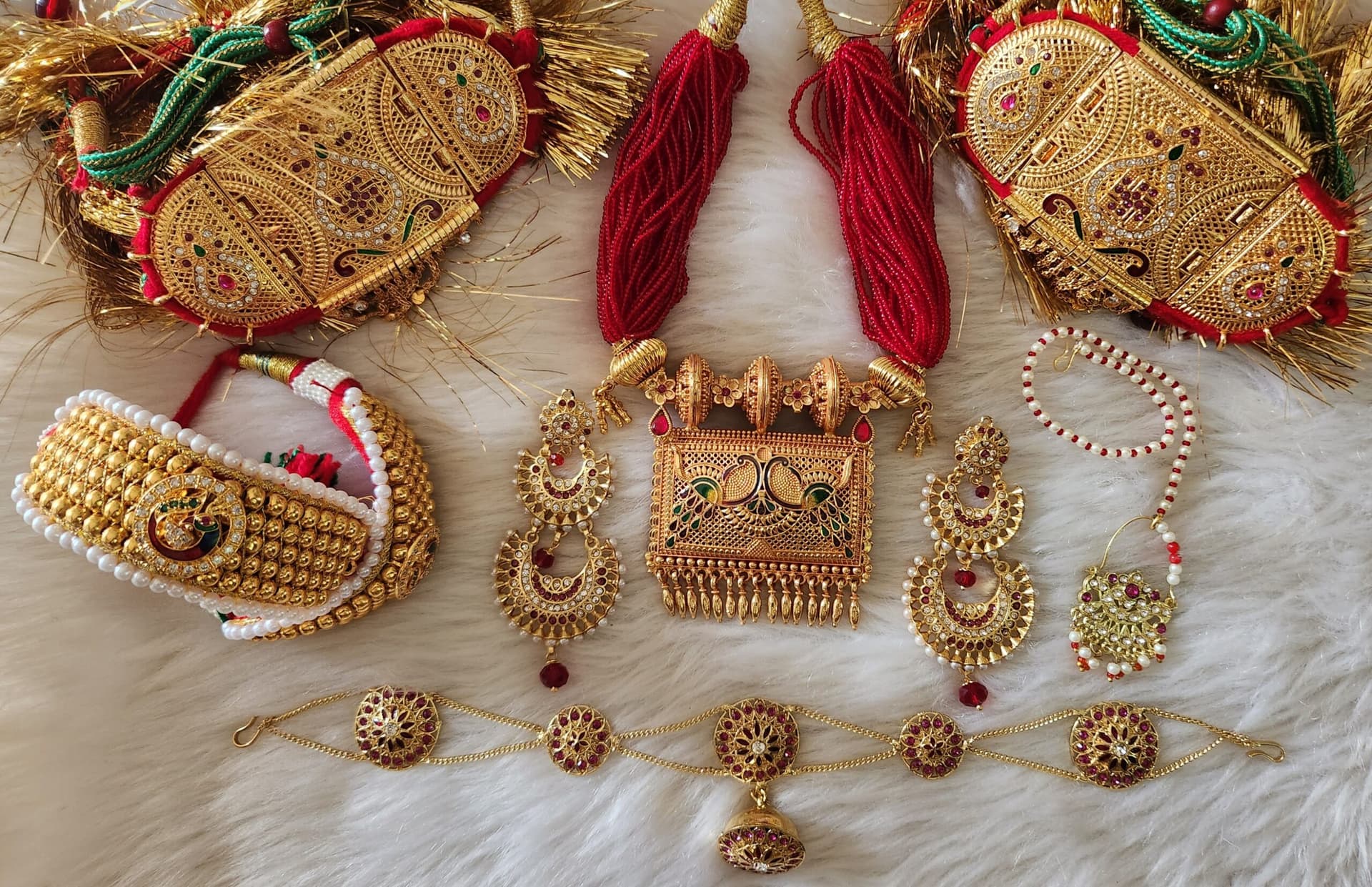 Edel und vielseitig – Hochwertiger Edelstahl Schmuck für jeden Anlass für stilbewusste Damen