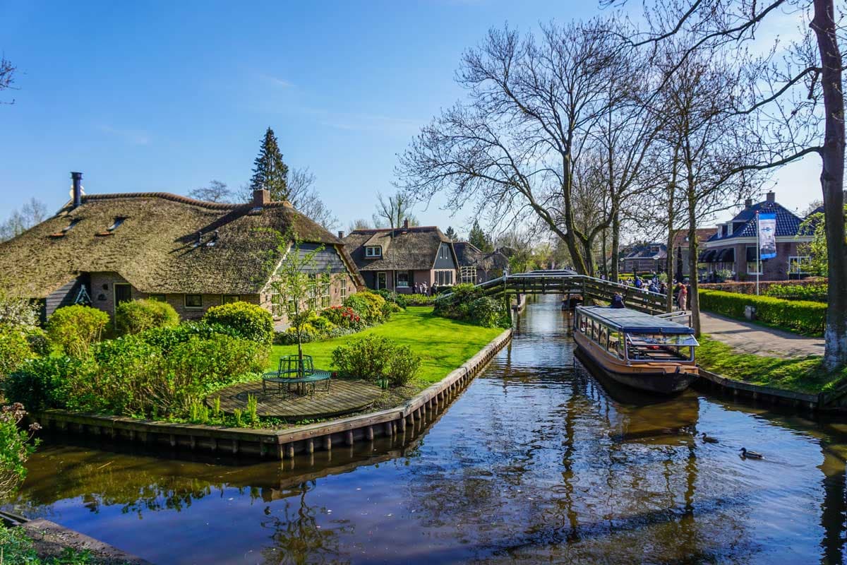 Giethoorn Markt: Regionale Spezialitäten und charmante Souvenirs entdecken