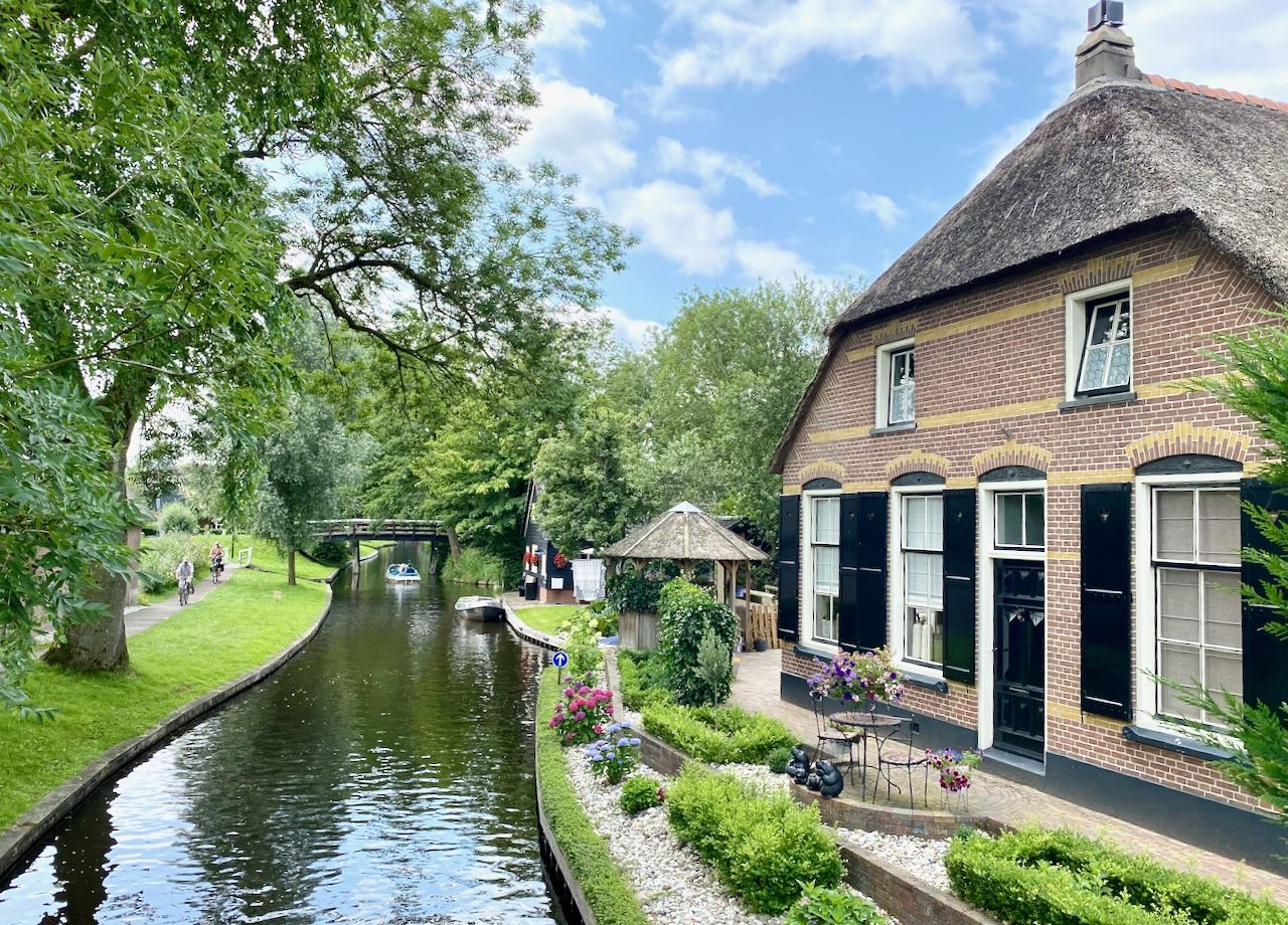 Giethoorn Markt: Regionale Spezialitäten und charmante Souvenirs entdecken